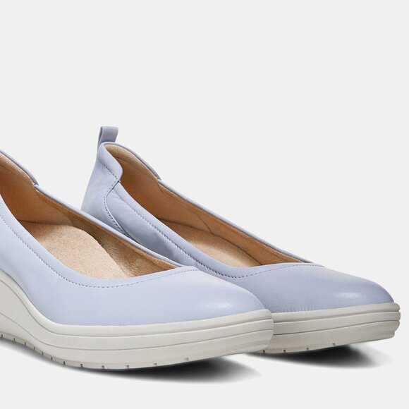 Vionic Women's Jacey Wedge Heel Size 10 Slip On Comfort Blue Haze Leather/Nubuck - Picture 2 of 16